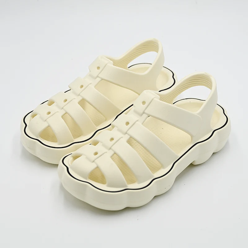 로마 슬리퍼가 모두가 말하는 신발 트렌드가 된 이유는 무엇입니까?